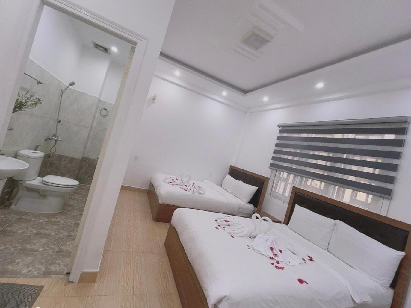 Phuong Vy Hotel Da Lat Buitenkant foto