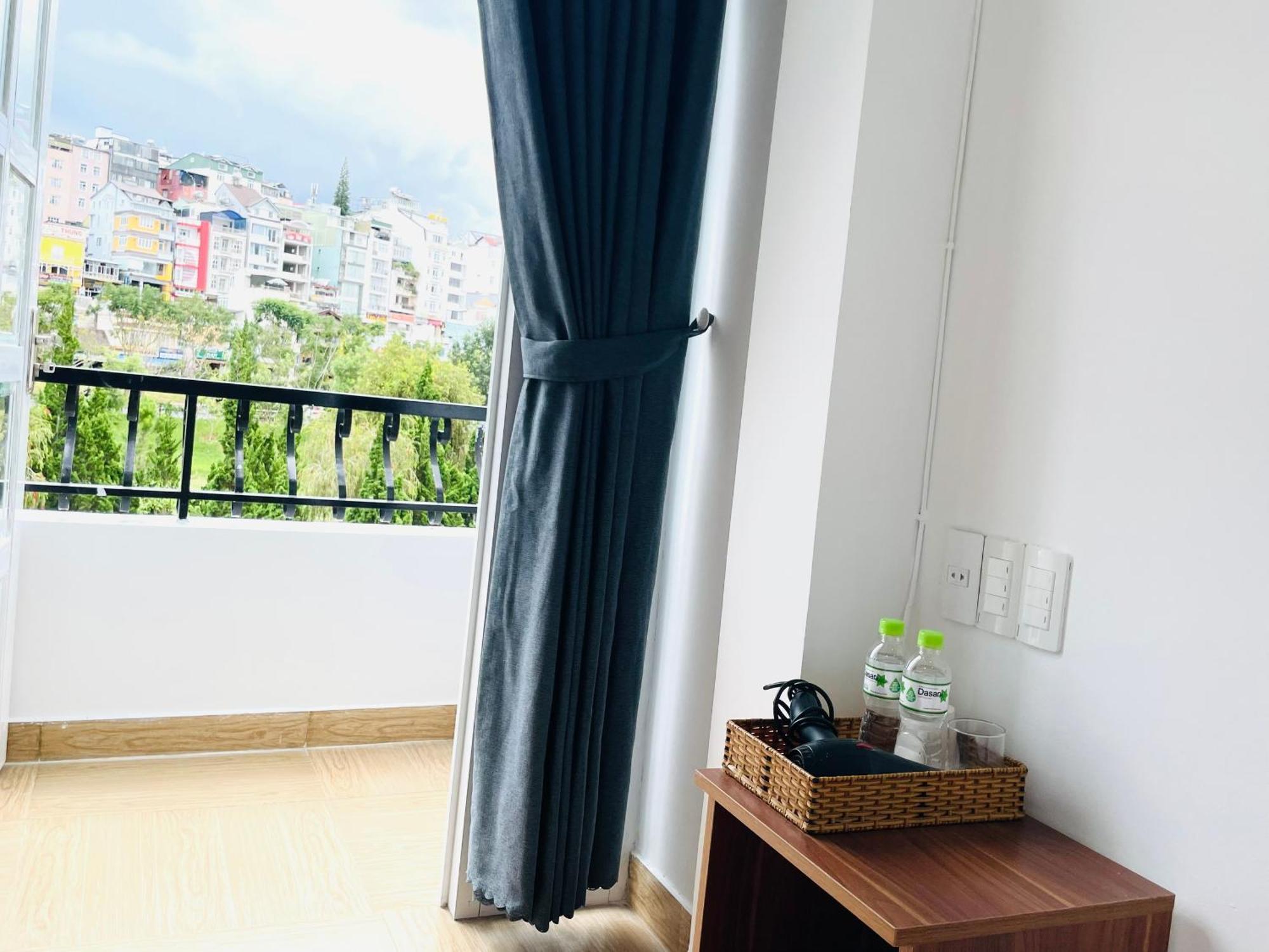 Phuong Vy Hotel Da Lat Buitenkant foto
